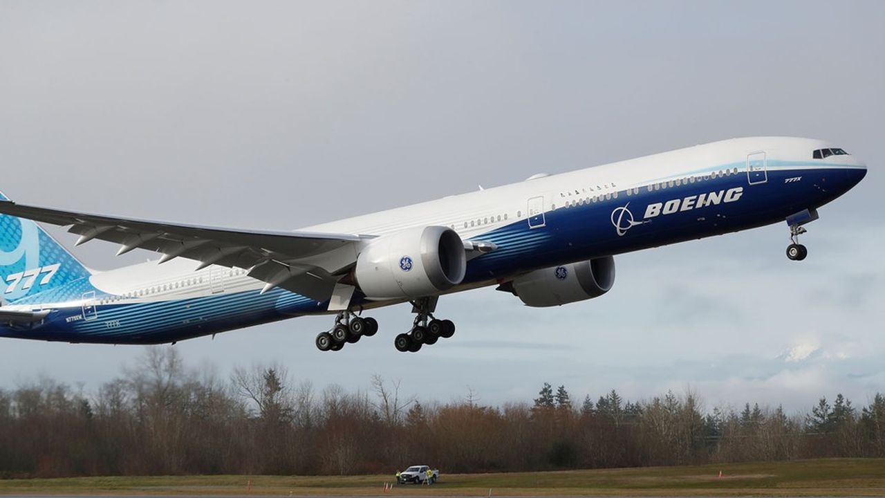 Le Boeing 777X lors de son premier vol d'essai à Everett (Etat de Washington), le 25 janvier 2020.