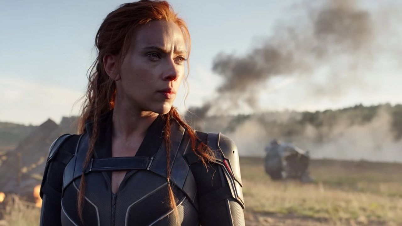 Scarlett Johansson dans « Black Widow ». Le paradoxe des discussions sur la chronologie des médias, censée protéger les financements du cinéma français, est qu'elles dépendent beaucoup du cinéma américain.