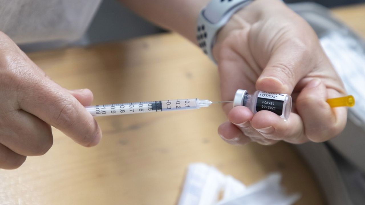 Le Sénat soulève la question de l'obligation vaccinale pour les adultes face au Covid.