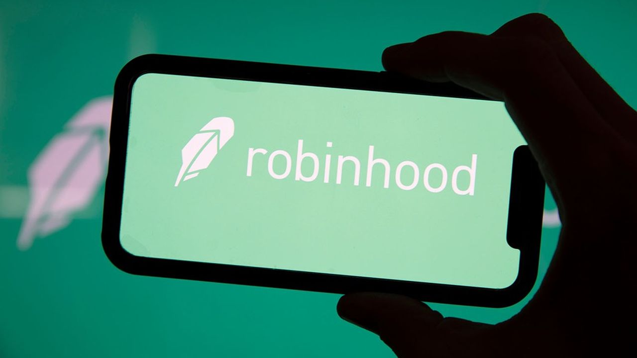 Robinhood, qui a démocratisé l'accès à la Bourse pour les investisseurs particuliers, a vu son activité exploser ces derniers mois.