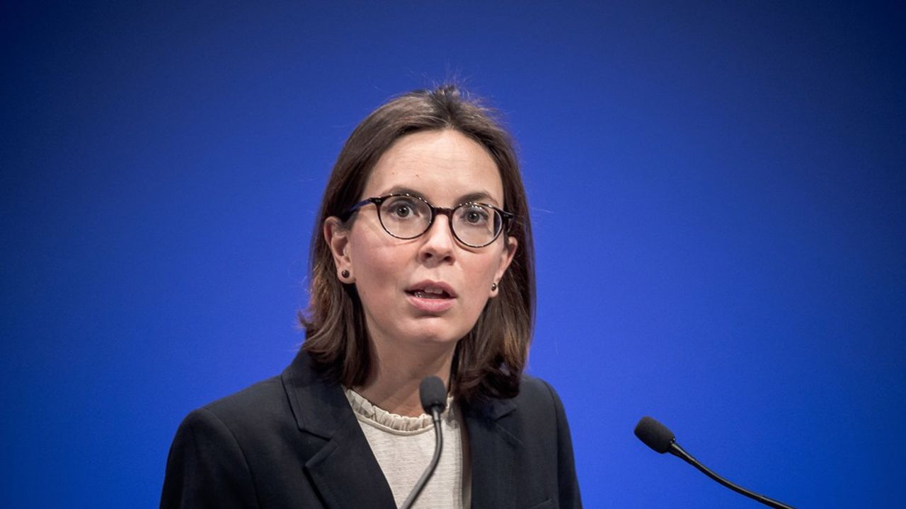 Amélie de Montchalin, la ministre de la Transformation et de la Fonction publiques dit vouloir avantager le 1,2 million de personnel de la catégorie C.