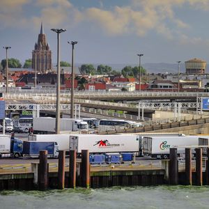 Quatre compagnies établiront en fin d'année des liaisons transmanche à partir de Calais.