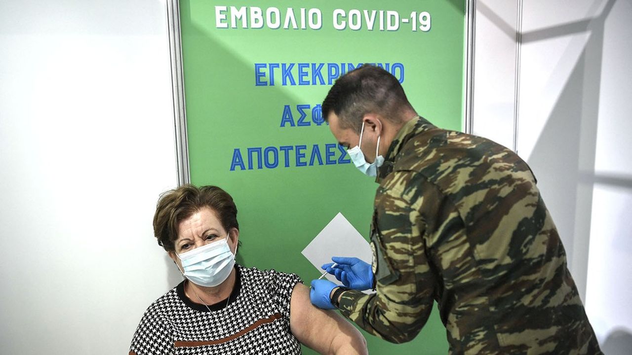 Seuls 38 % des Grecs éligibles à la vaccination ont reçu les doses requises.