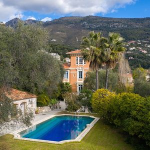 Cette propriété de la Riviera, un rêve accessible à partir de 5,5 millions d'euros.