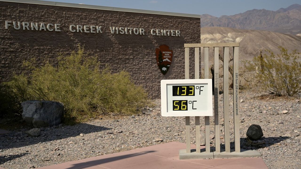 Ce dimanche, les températures ont atteint les 56 degrés celsius dans la Vallée de la Mort frôlant le record mondial.