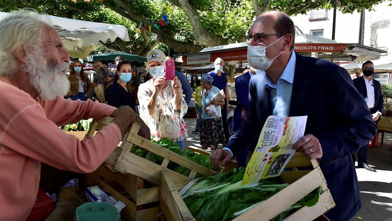 Le Premier ministre Jean Castex en visite au marché de Prades dans les Pyrénées-Orientales, le 18 juillet 2020.