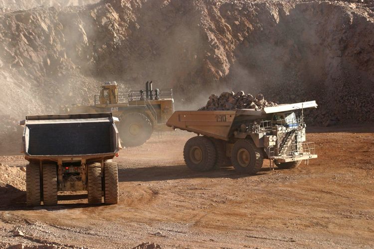 Au Chili, les travailleurs de la plus grande mine de cuivre au monde menacent de se mettre en grève