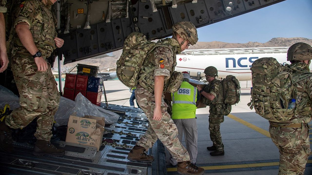 Les forces occidentales évacuaient ce lundi leurs derniers ressortissants encore présents en Afghanistan.