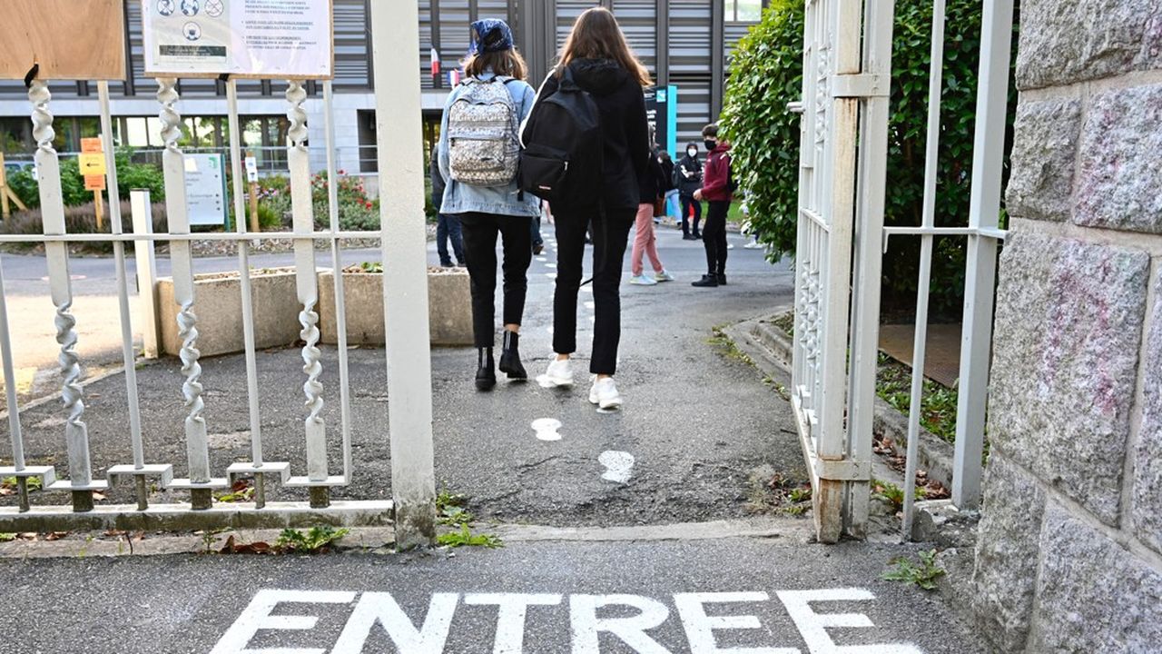 Education : les réformes lancées par Jean-Michel Blanquer « restent à  concrétiser » | Les Echos