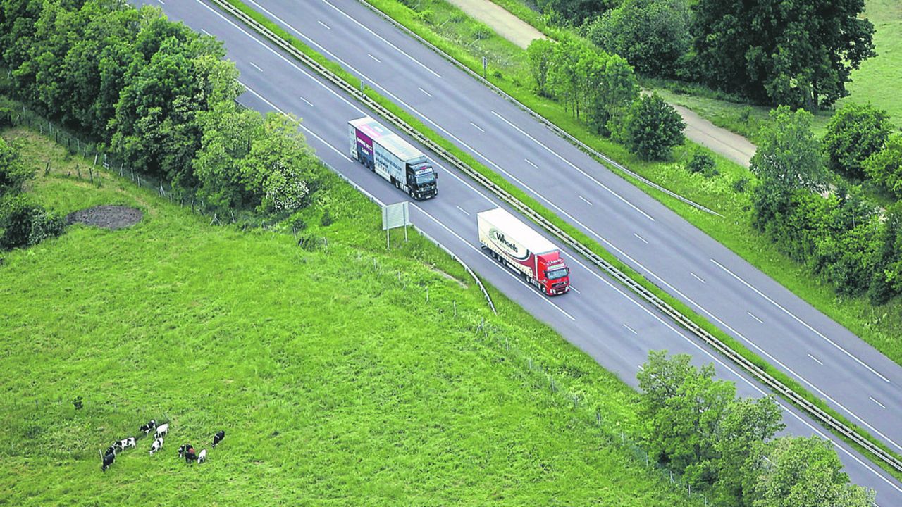 Le 26 mai, une ordonnance gouvernementale a offert à la Collectivité européenne d'Alsace un cadre pour instaurer « une taxe sur le transport routier de marchandises recourant à certaines voies [de son] domaine public routier ».