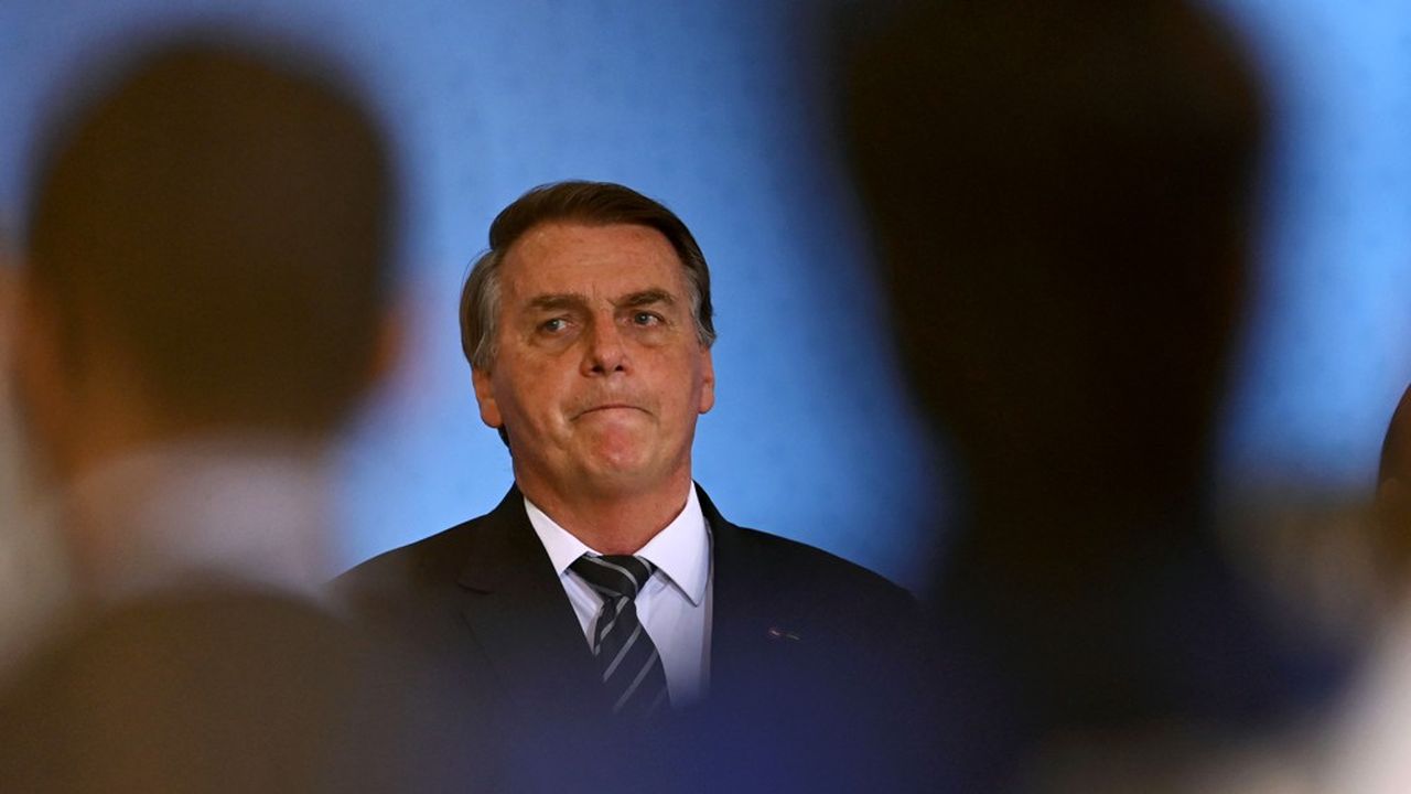 Jair Bolsonaro a accusé les réseaux sociaux de « censure » après la suppression de publications covido-sceptiques.