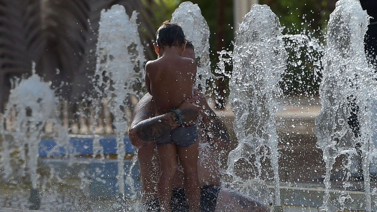 Une vague de chaleur s'est abattue sur l'Espagne mi-août, avec des températures dépassant les 45 degrés sur la quasi-totalité du pays.