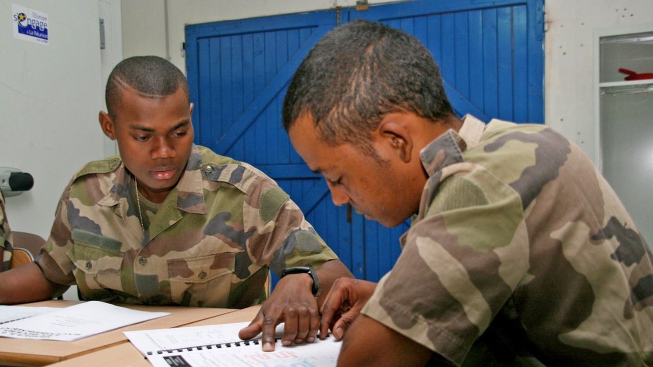 Cours au Régiment du service militaire adapté de La Réunion.