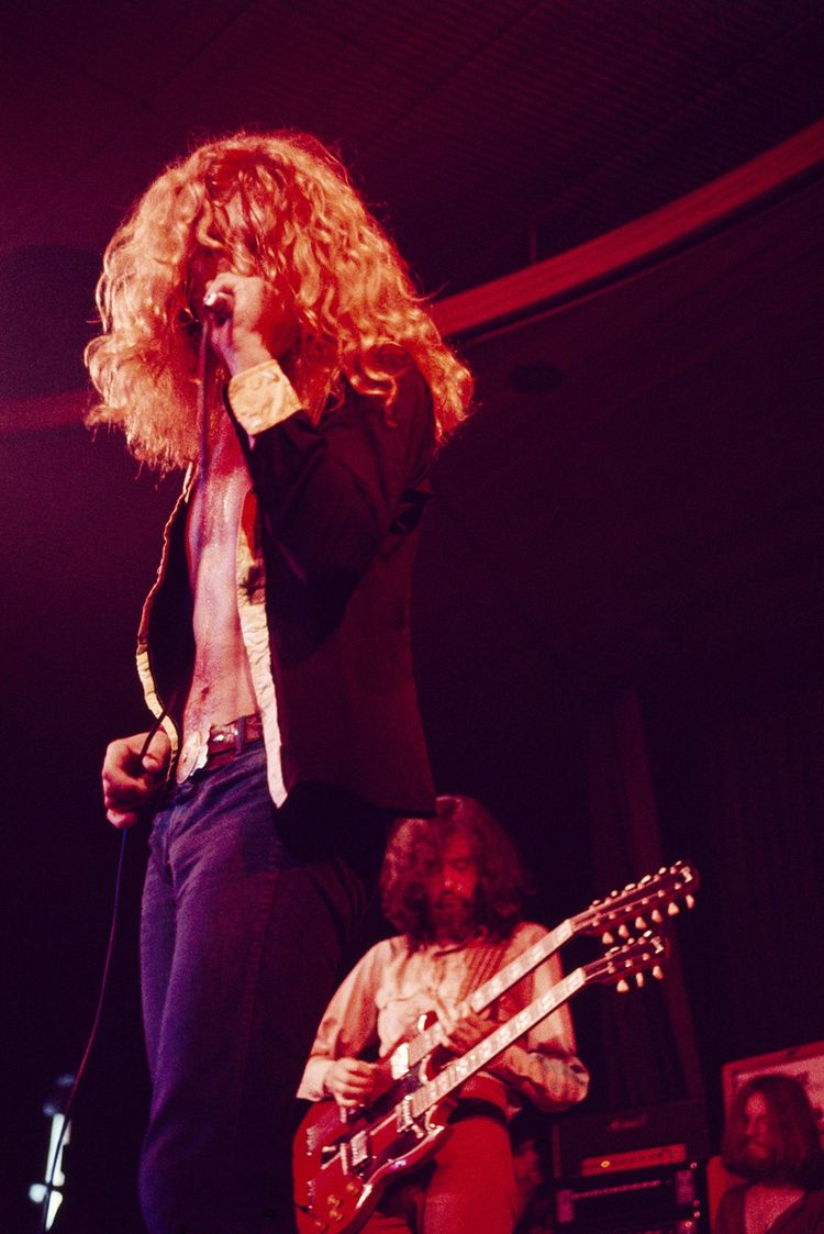 Led Zeppelin en concert, au festival de Montreux le 7 août 1971.