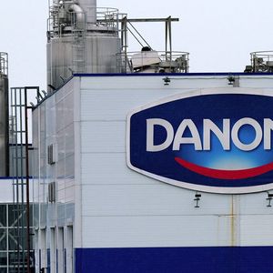 Danone retrouve une place proche de celle qu'elle occupait, le troisième rang, lors du lancement du baromètre en 1999.