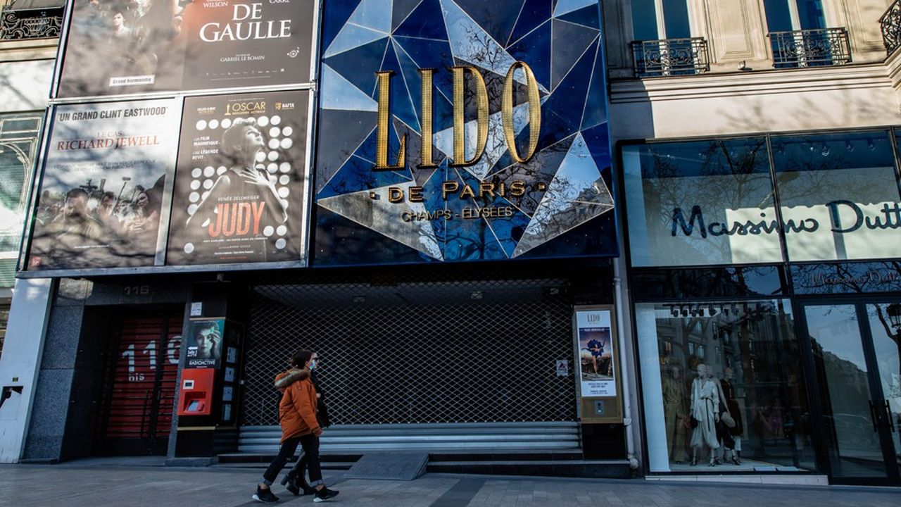 Le Lido, célèbre cabaret sur les Champs-Elysées à Paris, fait l'objet de négociations très avancées entre Sodexo et Accor.
