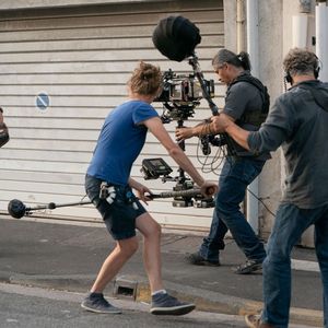 Une scène de tournage à Marseille du film « Stillwater » avec Matt Damon en 2020.