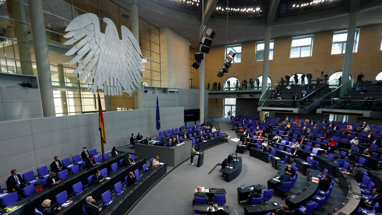 En 2017 déjà, le Bundestag a vu le nombre de ses députés augmenter de 12 % pour atteindre 709 élus.