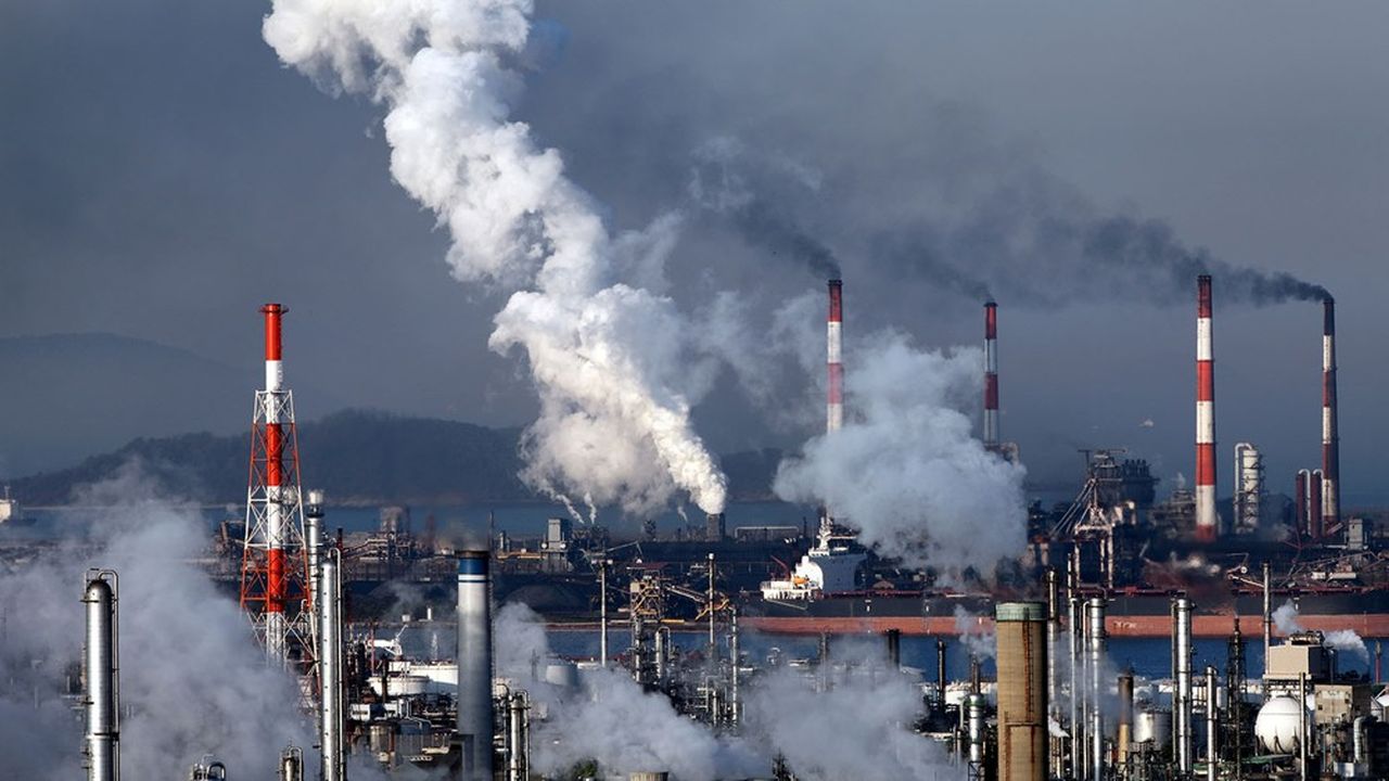 A Bruxelles, la Commission européenne a promis de renforcer le système continental de « pollueur-payeur ».