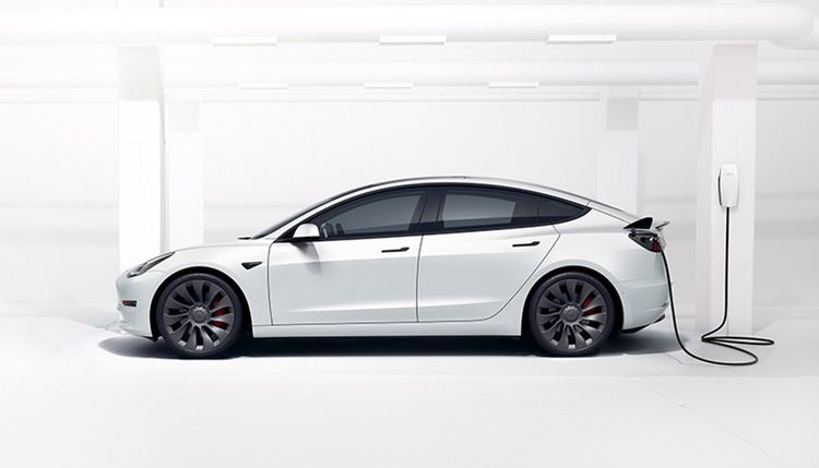 La Tesla Model 3, best-seller planétaire.