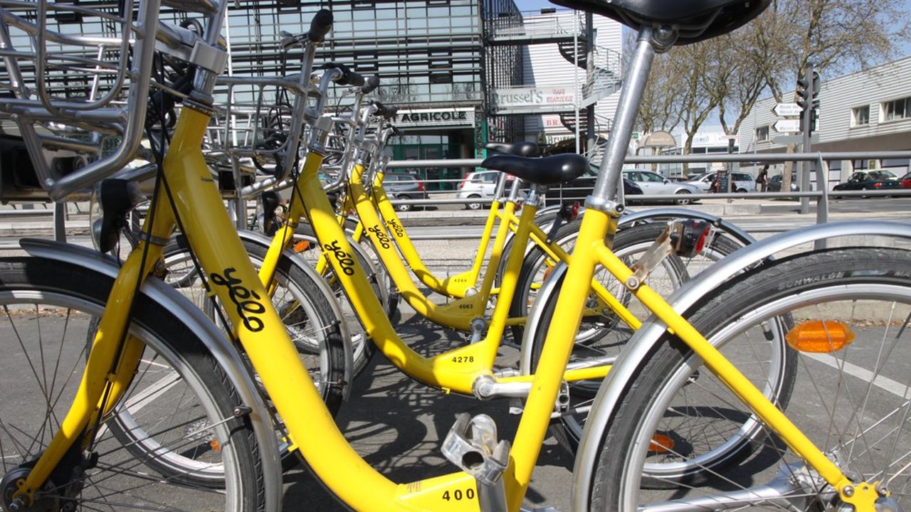 A La Rochelle, l'ambition est de doubler l'usage du vélo, qui représente déjà 10 % des déplacements dans l'agglomération, d'ici à 2030.