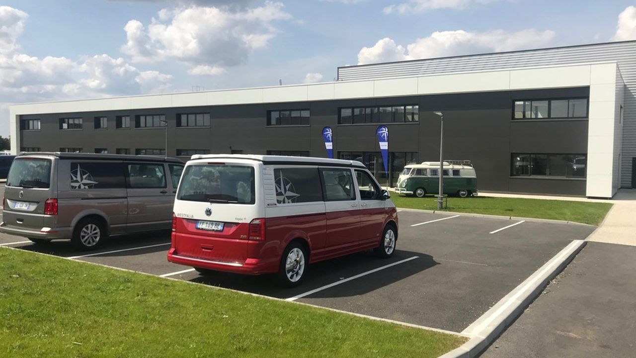 Depuis 2016, Fleurette produit à Benet les combi-vans Westfalia, fabricant des mythiques combi VW.