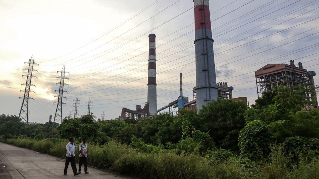 Plus de la moitié des centrales à charbon indiennes possèdent moins de trois jours de réserves et quinze sont déjà en rupture de stock.