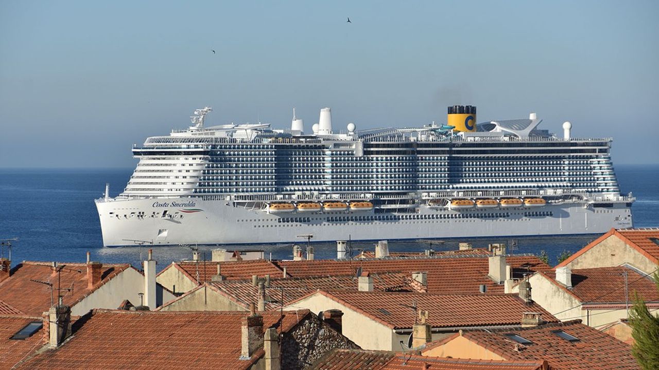 Le « Costa Smeralda », navire amiral de Costa propulsé au GNL, a fait escale à Marseille dimanche 3 octobre avec une jauge maximum de 70 % de taux d'occupation.