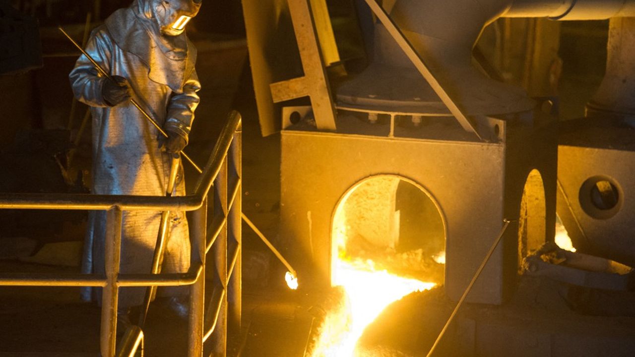 La production d'acier par la voie « classique » à base de charbon émet 2 tonnes de CO2 pour 1 tonne d'acier.