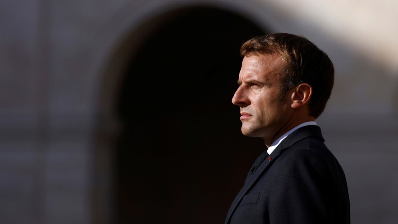 Après les mesures d'urgence et le plan de relance, Emmanuel Macron veut lancer une étape supplémentaire.