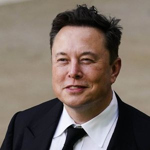Elon Musk vaut désormais plus de 30 milliards de dollars de plus que Jeff Bezos.