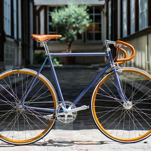 Maison Tamboite à Paris revendique un siècle d'histoire pour ses vélos sur mesure très haut de gamme.