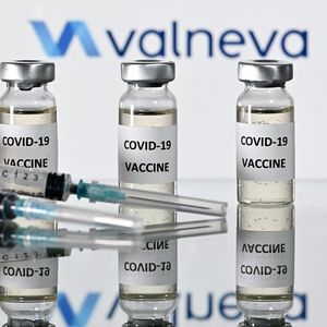 Des discussions sont en cours avec l'UE pour un contrat d'achat de ce vaccin.