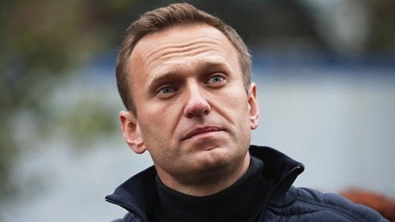 Alexeï Navalny purge une peine de prison pour une affaire montée, selon lui, de toutes pièces pour contrecarrer ses ambitions politiques.