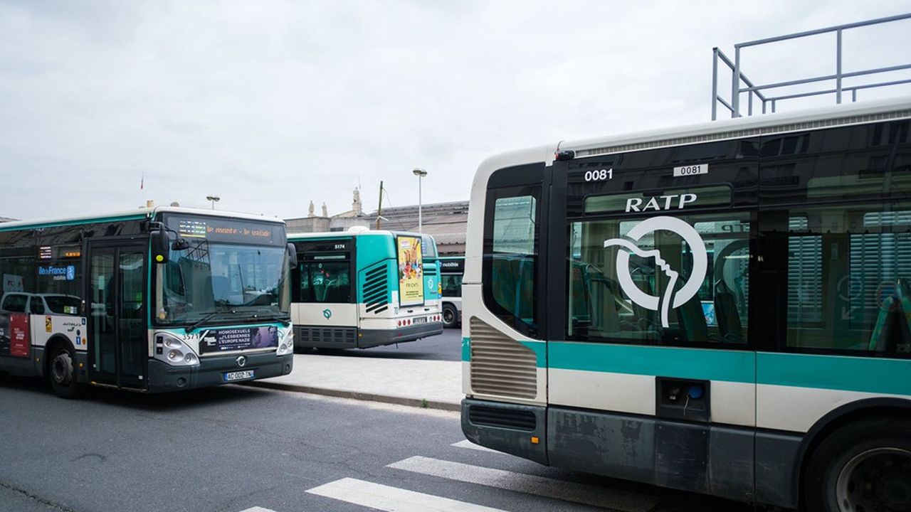 Le réseau bus RATP, qui sera ouvert à de possibles changements d'opérateurs d'ici au 1er janvier 2025, concerne 350 lignes et 18.000 agents, dont 15.000 machinistes.