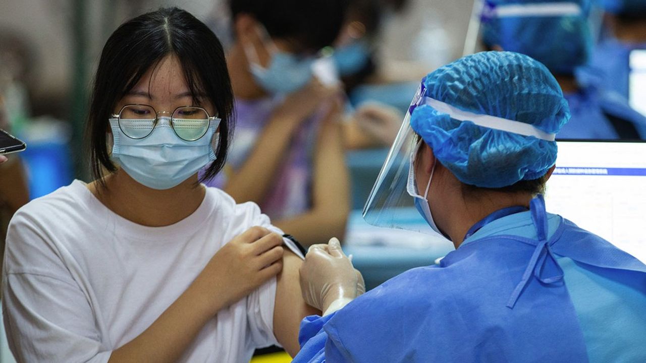 En Chine, 2,245 milliards de doses de Sinovac ont servi à vacciner 75,6 % de la population, a déclaré Pékin dimanche.