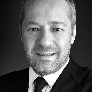 Ancien analyste financier, Jean-Baptiste Delabare a racheté Financière Arbevel en 2009 avec son associé Sébastien Lalevée.
