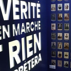 Emmanuel Macron inaugurait ce mardi le musée Dreyfus dans la maison d'Emile Zola à Médan (Yvelines).