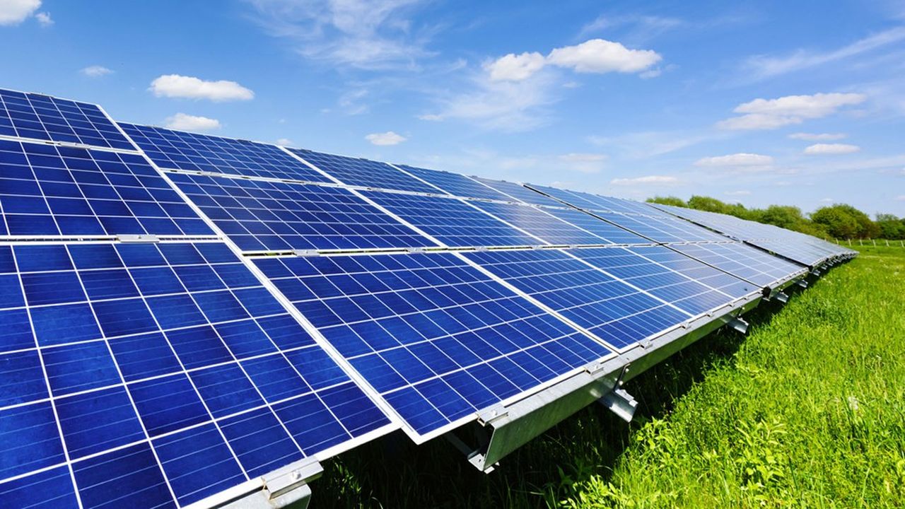 Tout comme l'éolien ou l'hydraulique, le solaire fait aujourd'hui partie des énergies primaire utilisée pour produire l'électricité qui servira à la production d'hydrogène vert ou durable.