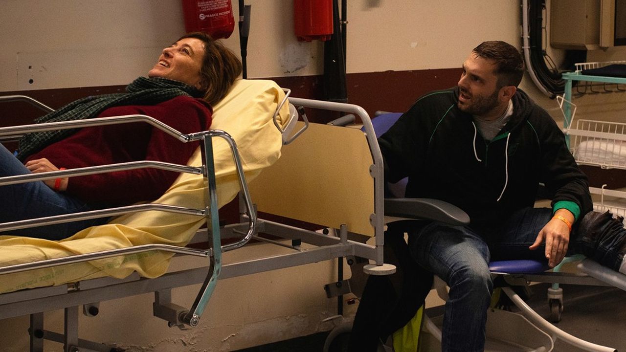 Valéria Bruni Tedeschi et Pio Marmaï en pleine crise à l'hôpital.