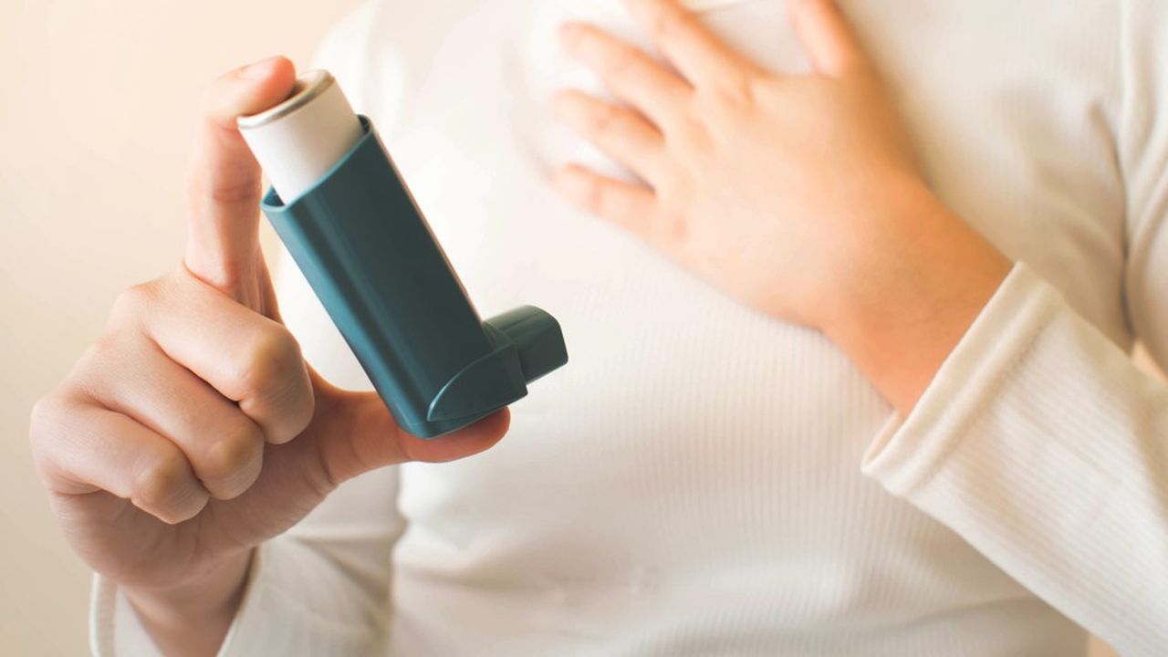 Le Dupixent est indiqué pour traiter l'asthme modéré à sévère qui ne peut être contrôlé avec les corticoïdes inhalés.