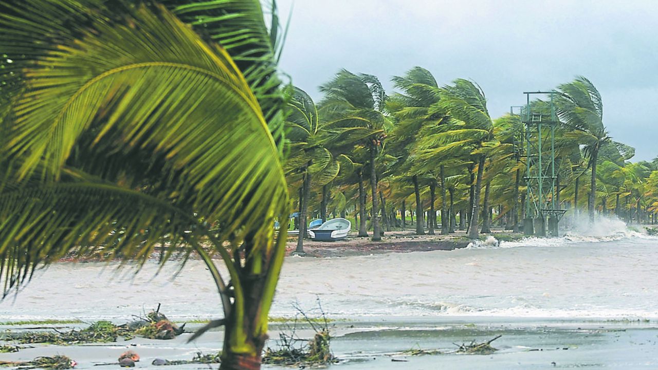 Les Caraïbes seront de plus en plus souvent soumises à des périodes de sécheresse et à des vents extrêmes, comme ici en novembre 2020 durant le passage de l'ouragan Eta.