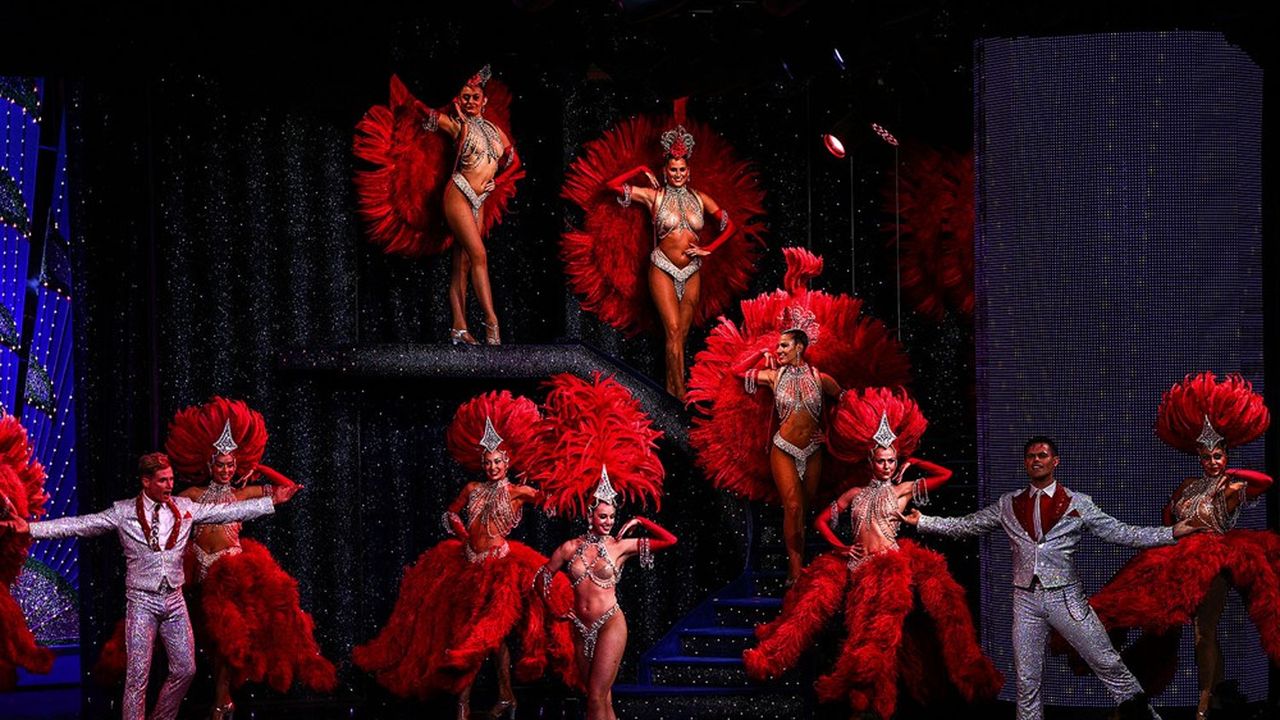 Les coûts fixes sont importants pour les grands cabarets parisiens, comme ici au Moulin Rouge.