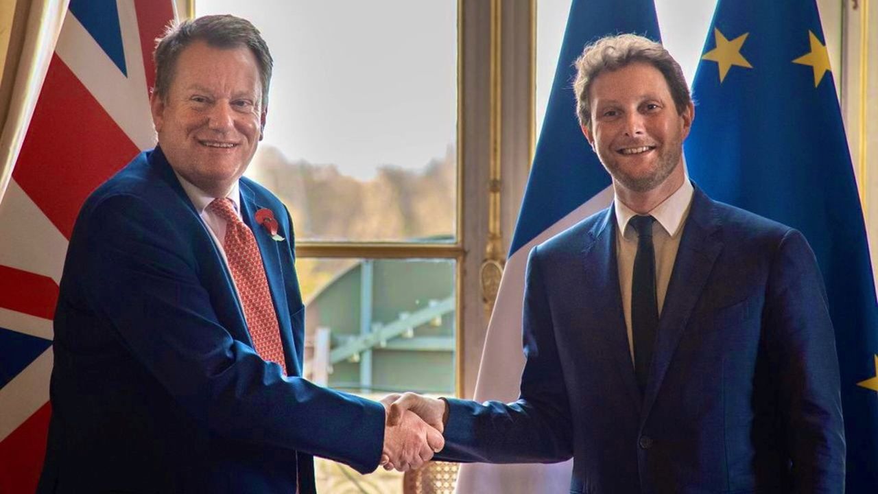 David Frost a été reçu jeudi à Paris par le secrétaire d'Etat français aux Affaires européennes, Clément Beaune