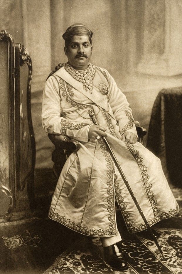 Portrait de Sayaji Rao III (1863-1939), Gaekwar de Baroda, vers 1902.