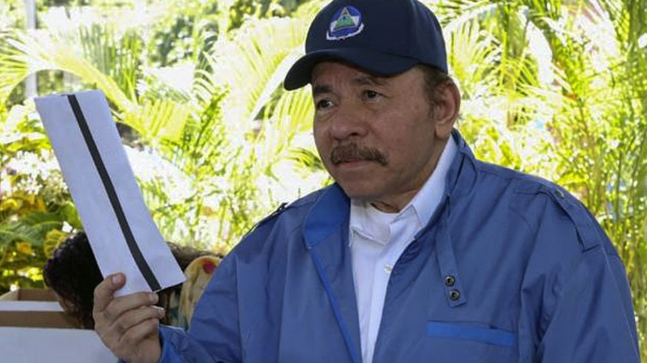 Alors que ces élections ont été dénoncées par Joe Biden, Daniel Ortega a déjà reçu les félicitations de Nicolás Maduro, avant même la proclamation des résultats.