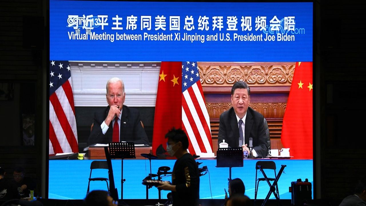 Joe Biden et Xi Jinping, qui se connaissent bien, se retrouvaient pour la première fois par écrans interposés, après deux entretiens au téléphone.