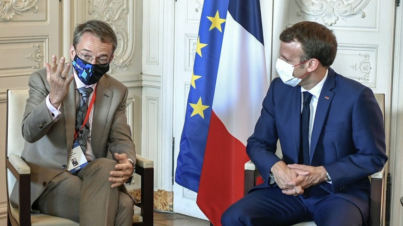 Pat Gelsinger avec Emmanuel Macron au Château de Versaille le 28 juin 2021.