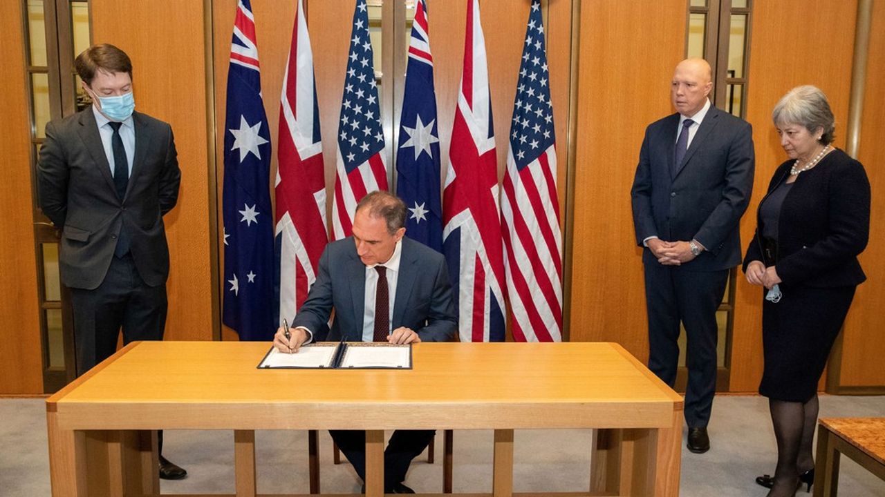 L'Australie va lancer une étude de 18 mois sur l'acquisition des sous-marins.