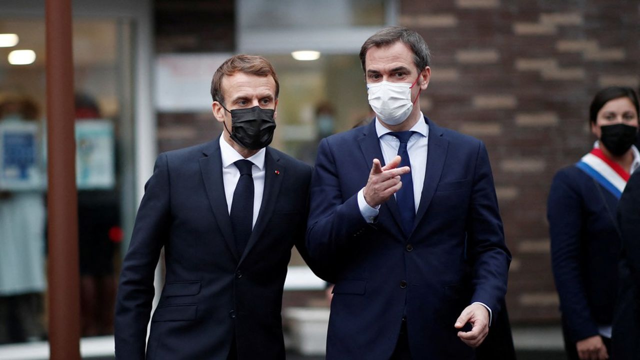 Emmanuel Macron et Olivier Véran, le ministre de la Santé.